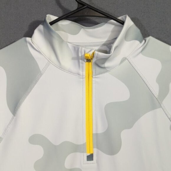 G/Fore 1/4 Zip Top Men's M Gray Gradient Camo Nimbus Tech Interlock Performance - Picture 4 of 12